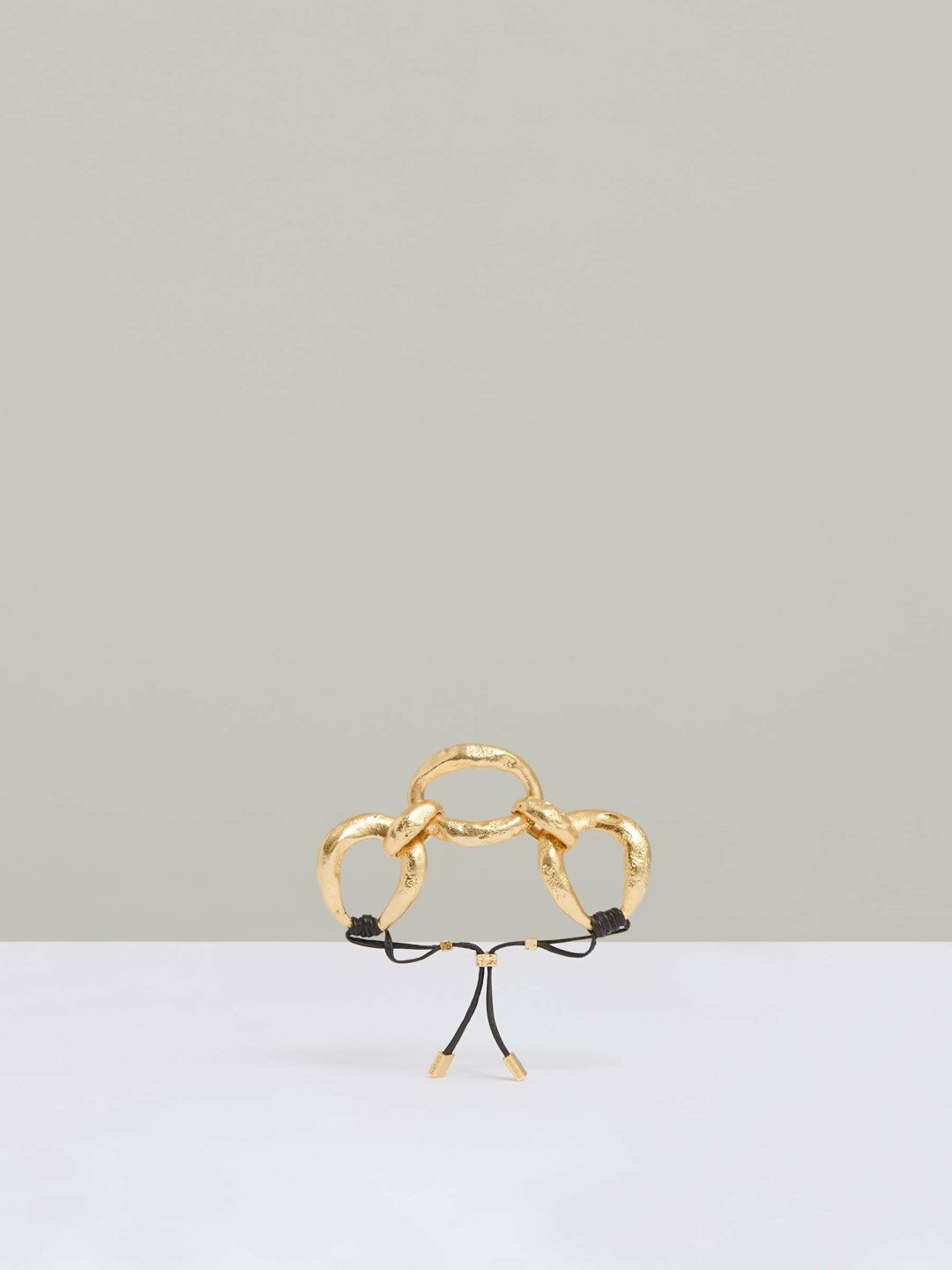 Women Molten Link Bracelet in Gold Tone