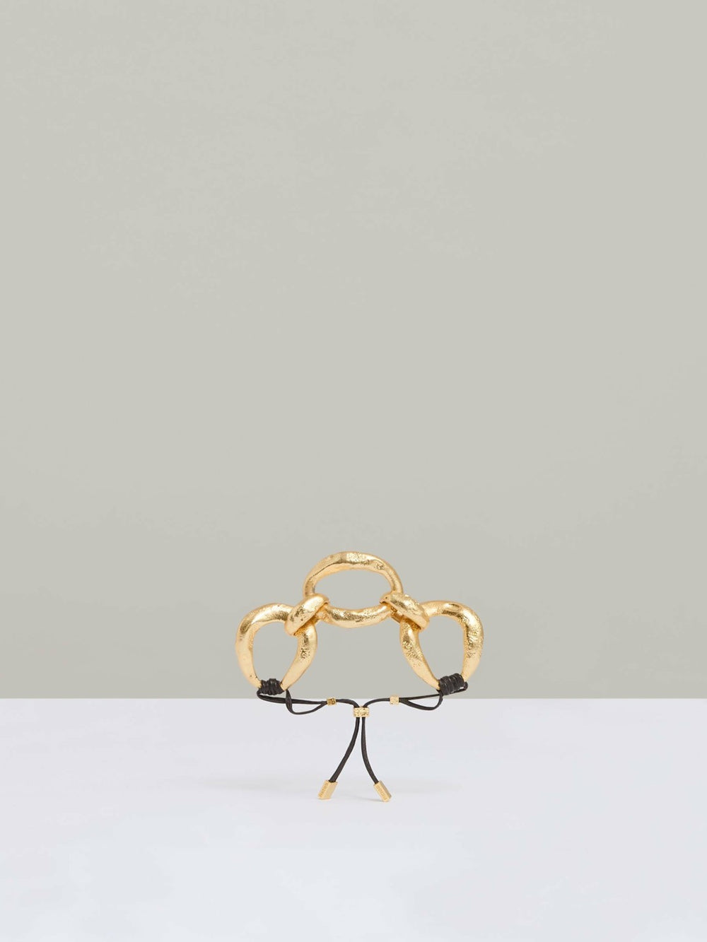 Women Molten Link Bracelet in Gold Tone