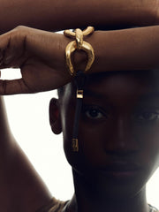 Women Molten Link Bracelet in Gold Tone