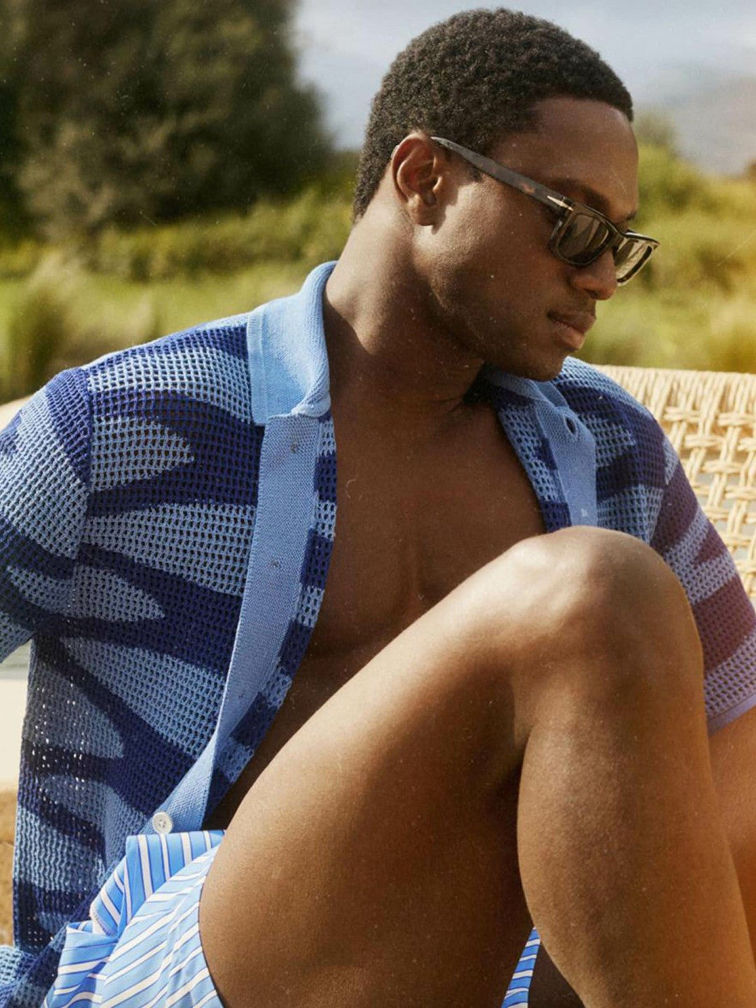 Men | Ché Wave Crochet Shirt in Blue