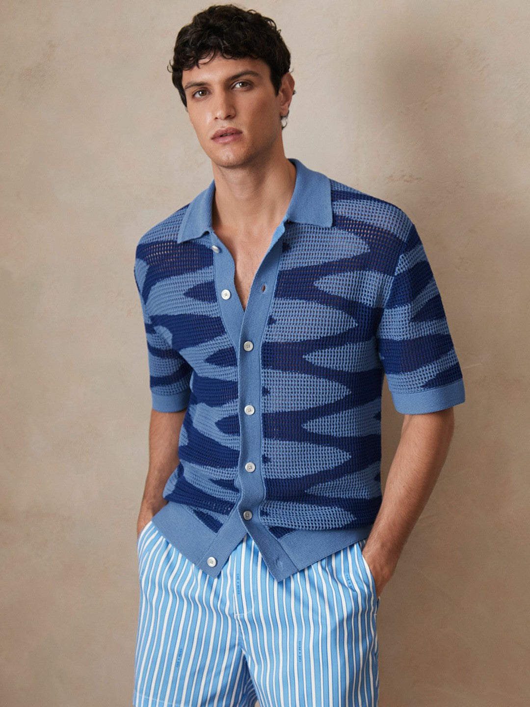 Men | Ché Wave Crochet Shirt in Blue