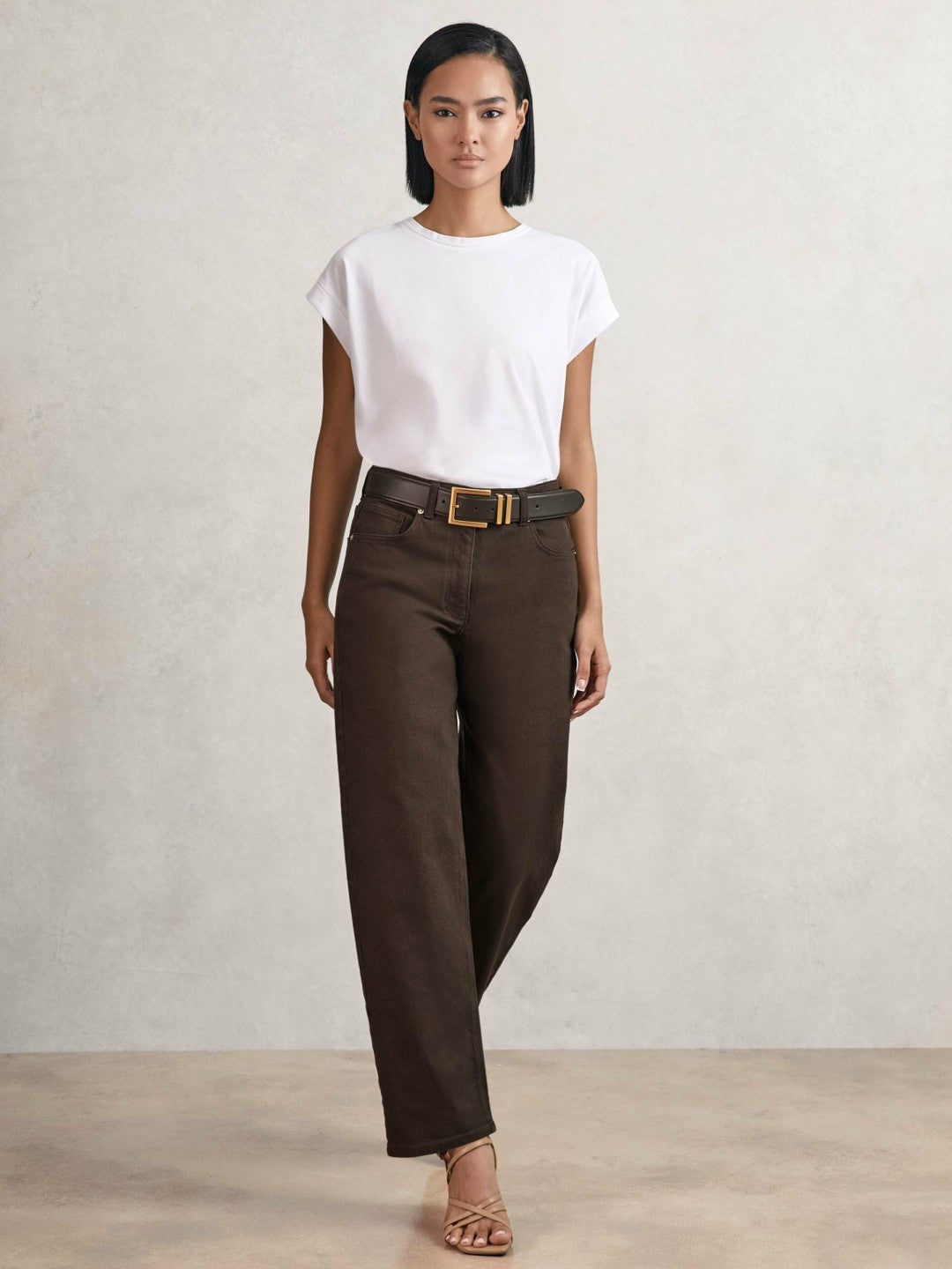 Women Petite Mid-Rise Straight-Leg Jeans in Chocolate