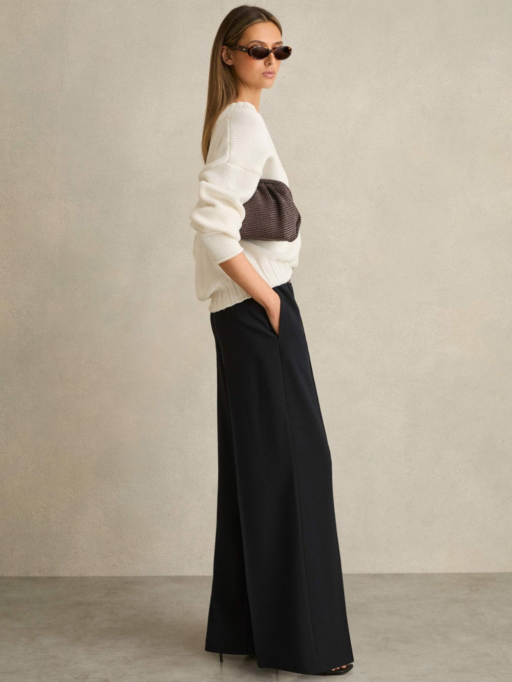 Women Petite Wide-Leg Elasticated-Waist Trousers in Navy