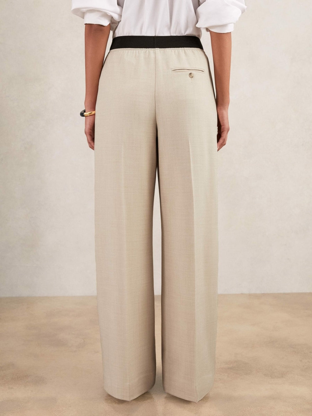 Women Wide-Leg Elasticated-Waist Trousers in Neutral