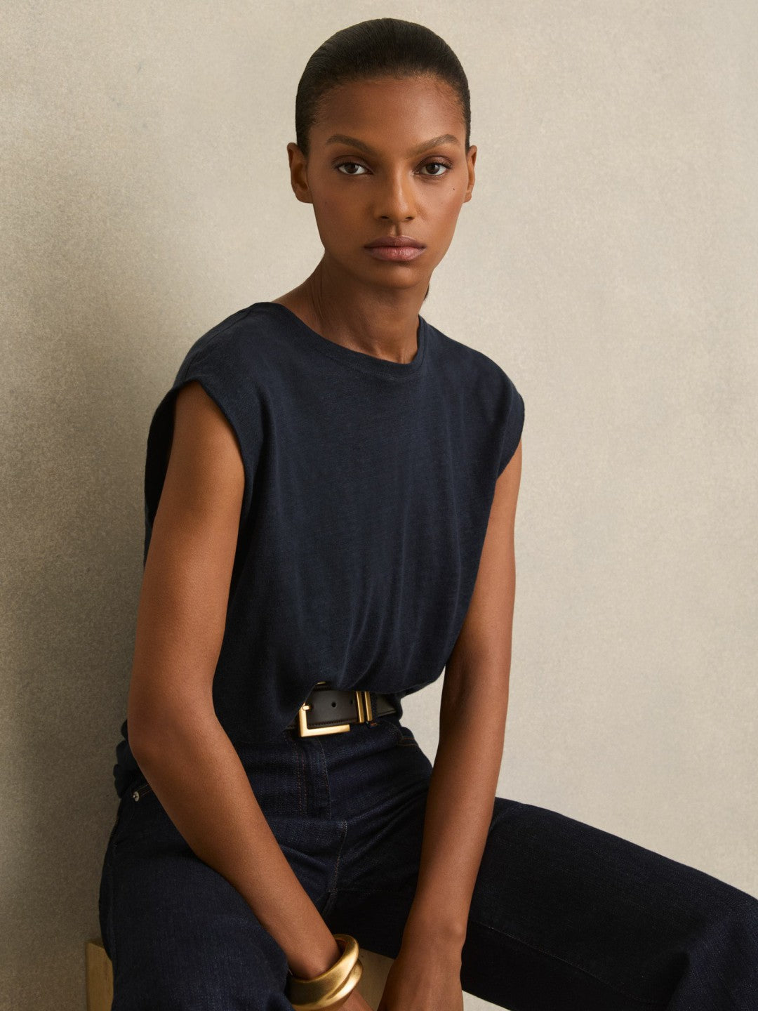 Women Linen Cap-Sleeve T-Shirt in Navy