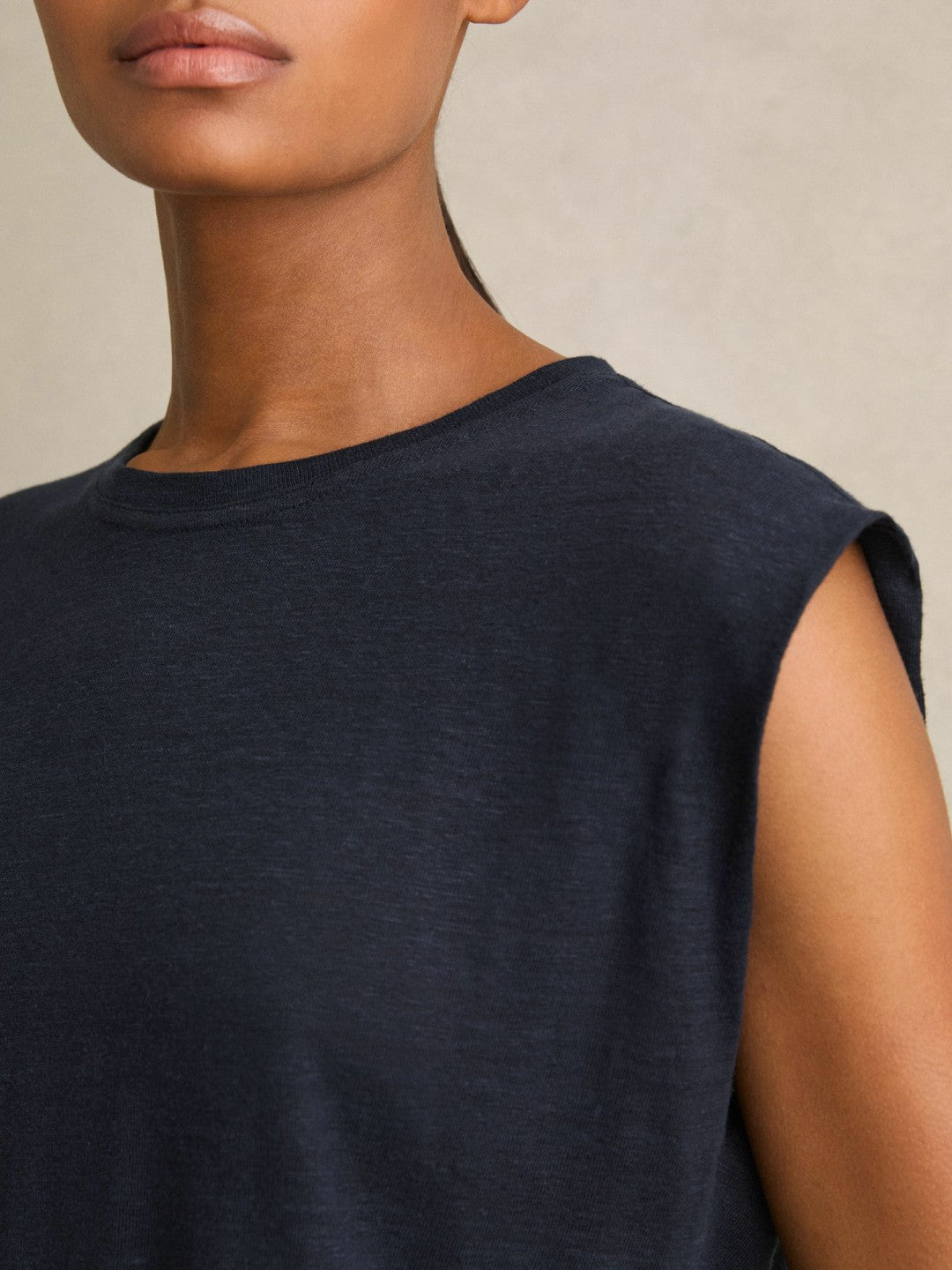 Women Linen Cap-Sleeve T-Shirt in Navy