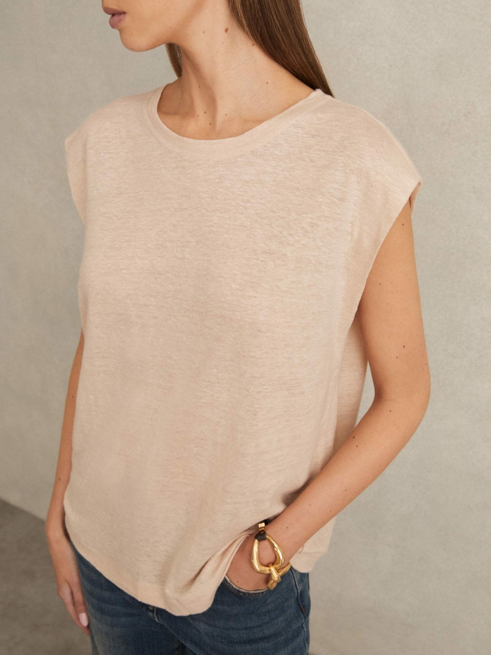 Women Linen Cap-Sleeve T-Shirt in Peach