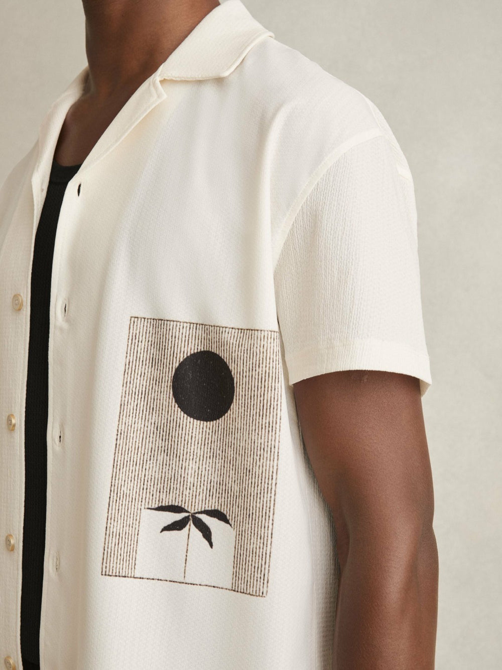Men Graphic Print Cuban-Collar Shirt in White