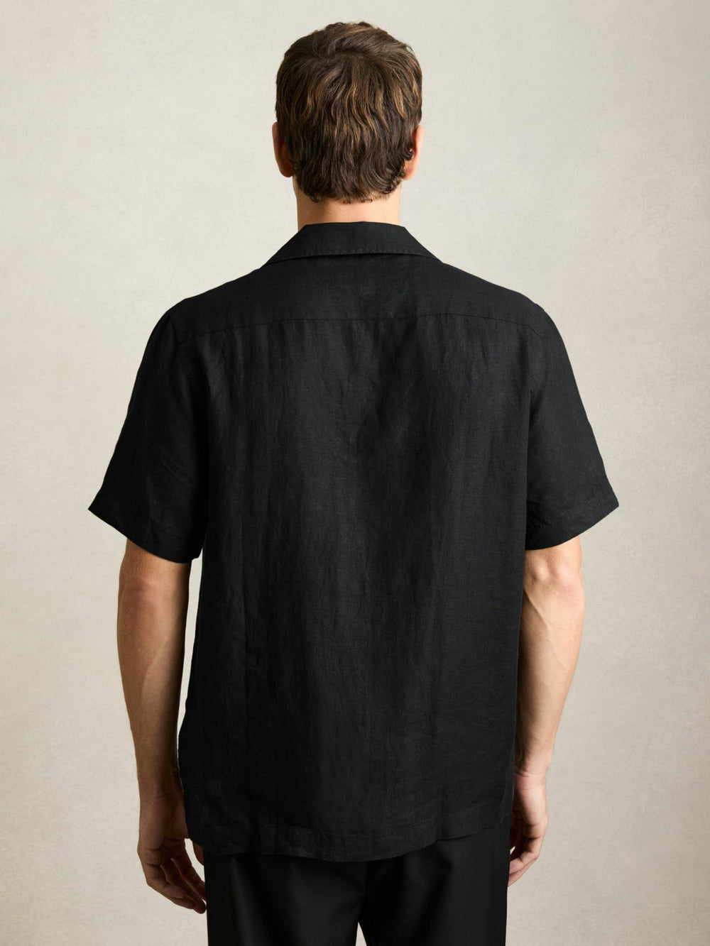 Men Linen Cuban-Collar Shirt in Black