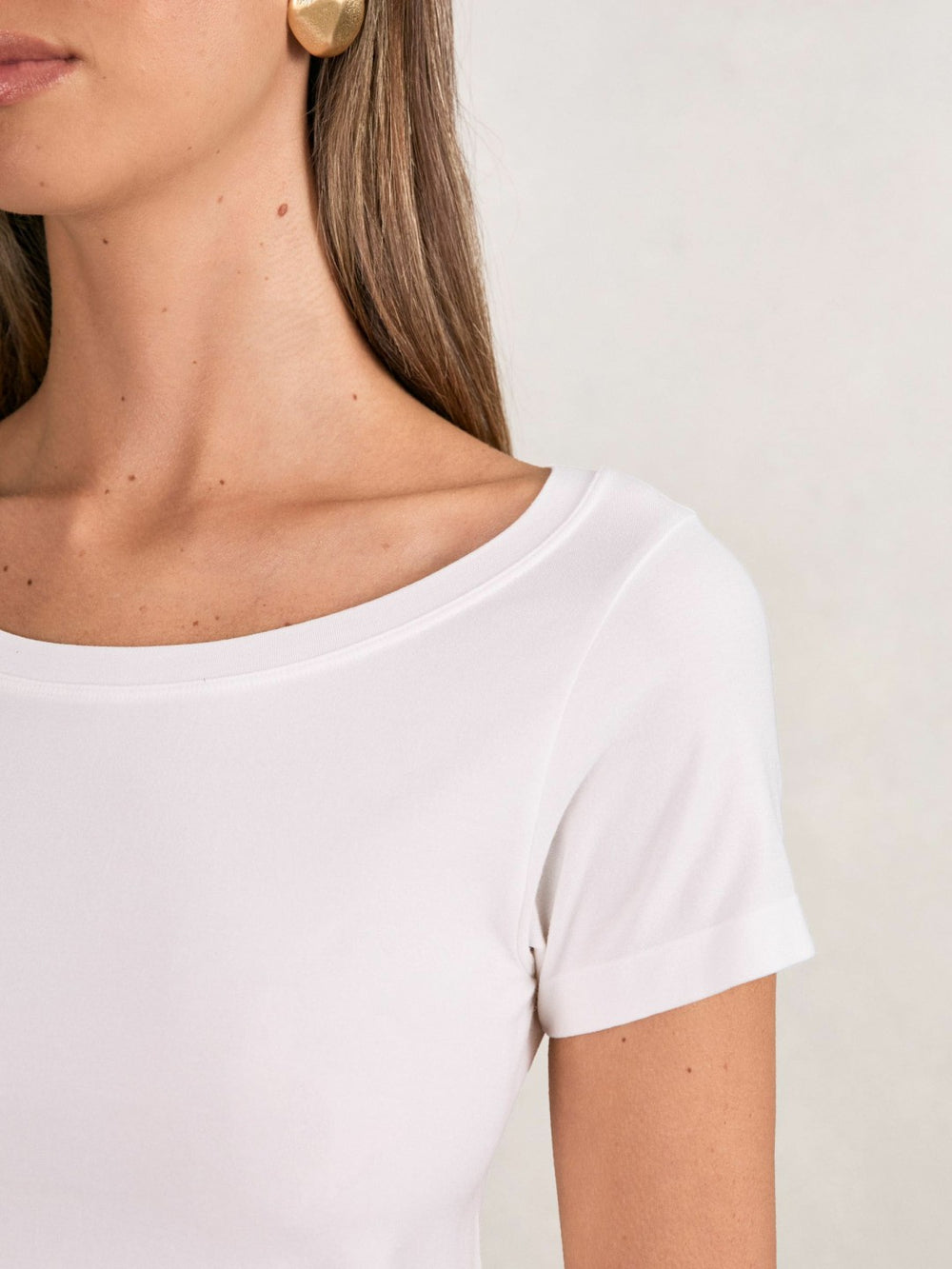 Women Short Sleeve T-Shirt in Cream