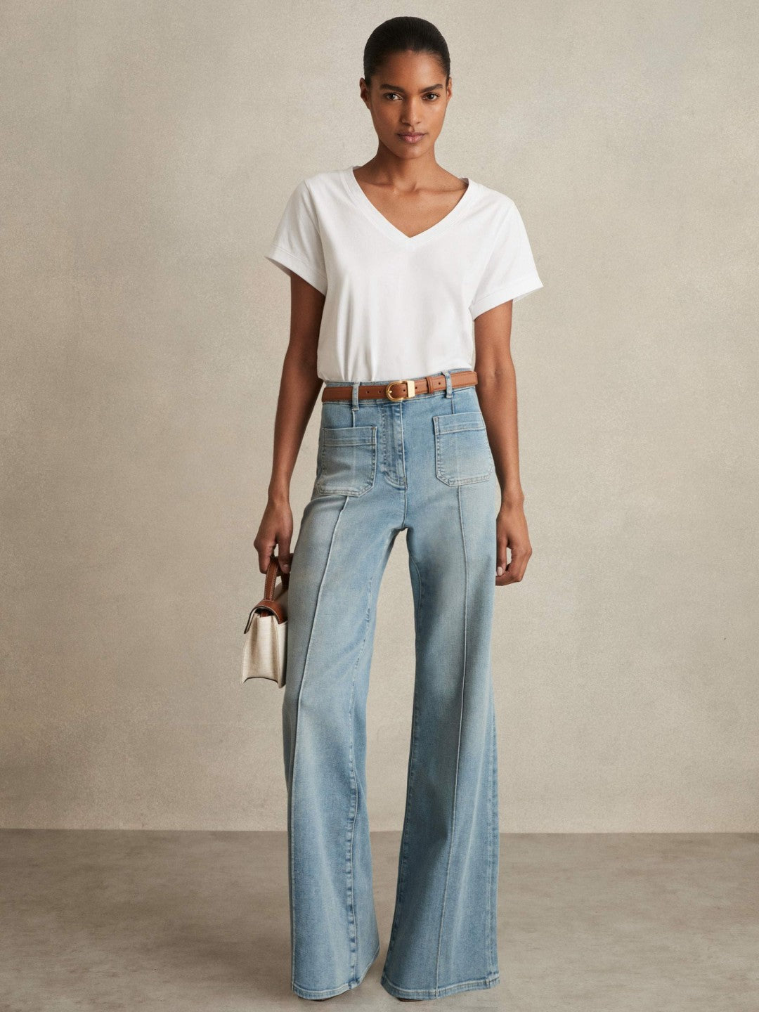 Women Brushed-Cotton V-Neck T-Shirt in White