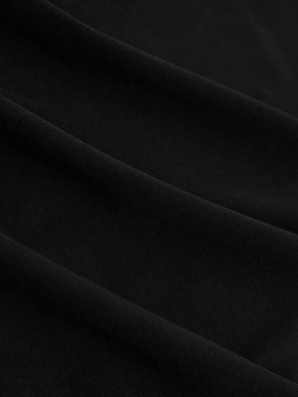 Women Brushed-Cotton V-Neck T-Shirt in Black