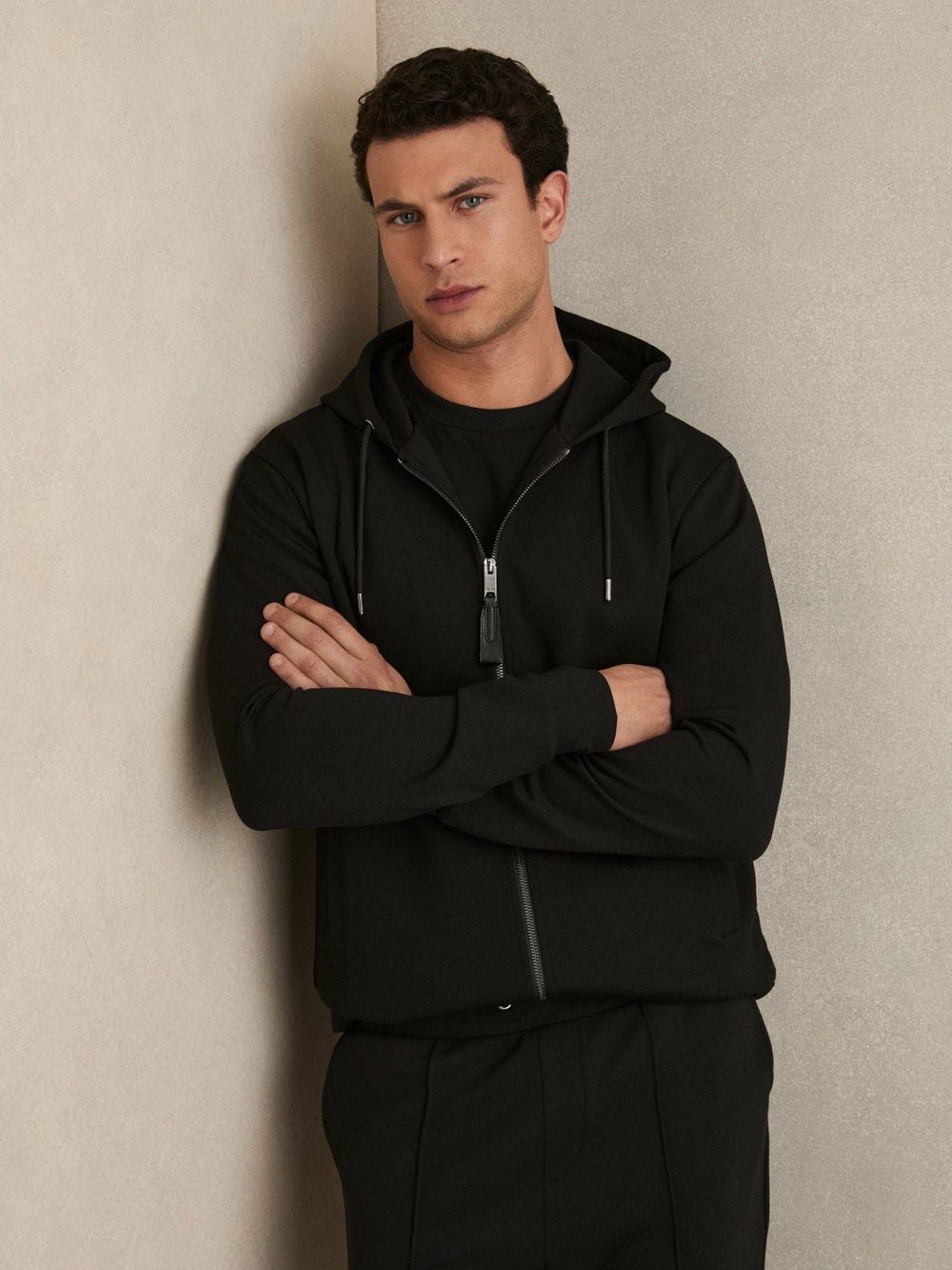 Men Interlock Zip-Through Hoodie in Black