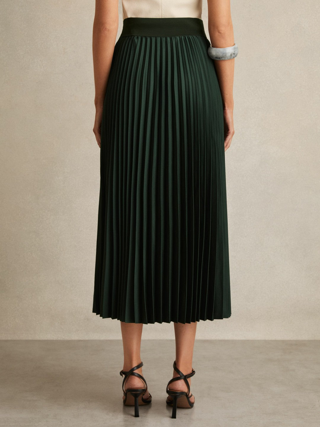 Women Pleated Midi Skirt in Dark Green