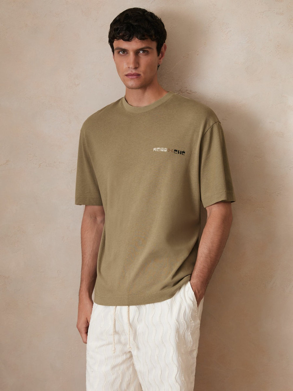 Men | Ché Cotton-Linen Sunset T-Shirt in Sage Green