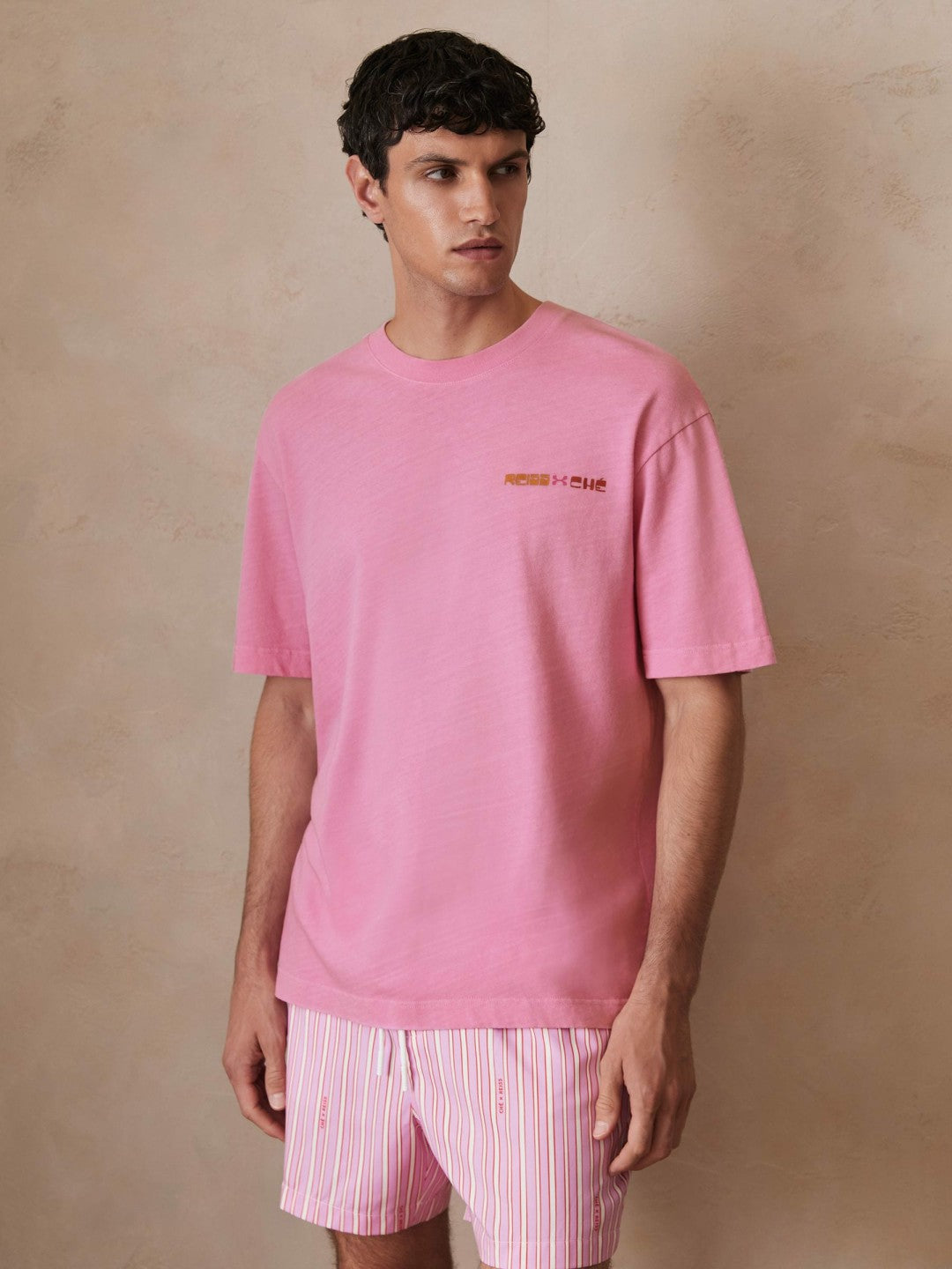 Men | Ché Cotton-Linen Sunset T-Shirt in Pink