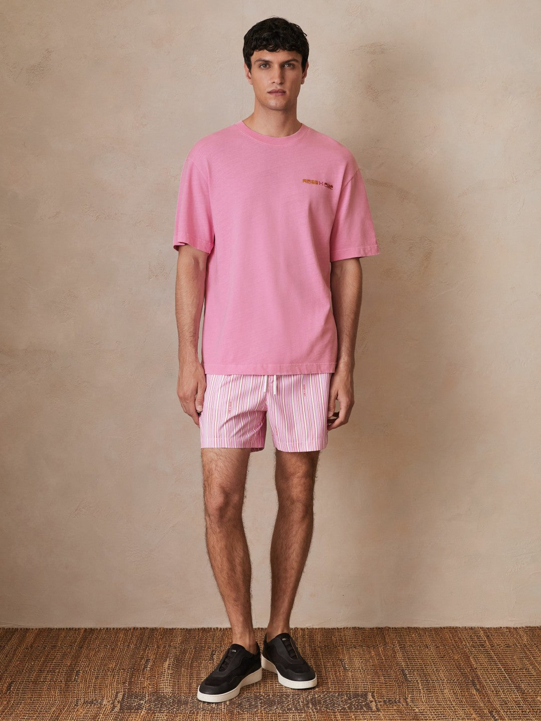 Men | Ché Cotton-Linen Sunset T-Shirt in Pink