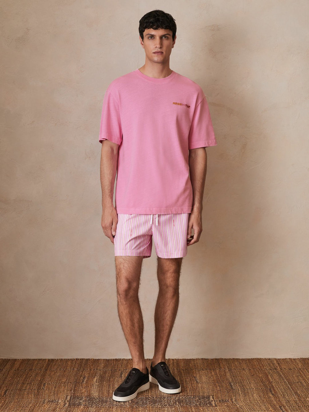 Men | Ché Cotton-Linen Sunset T-Shirt in Pink