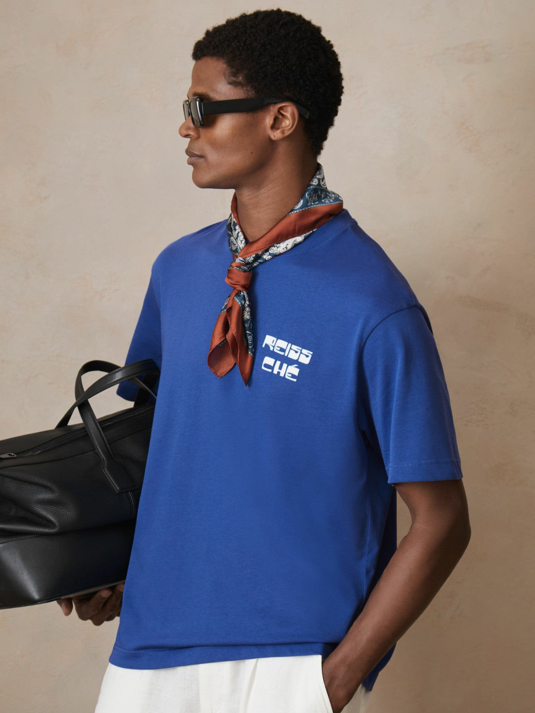 Men | Ché Cotton Palm-Print T-Shirt in Blue