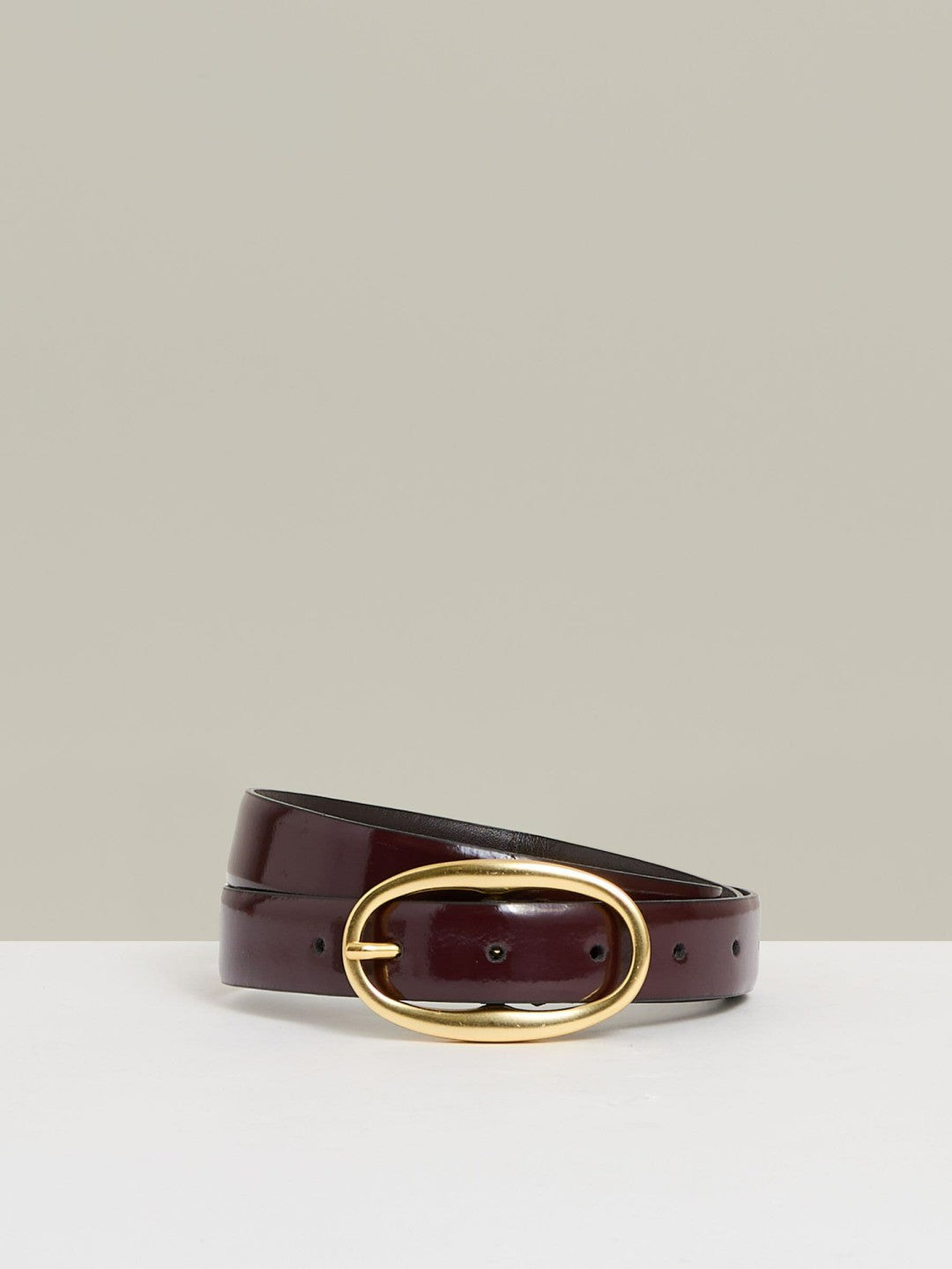 Women Patent Leather Oval Buckle Belt in Oxblood