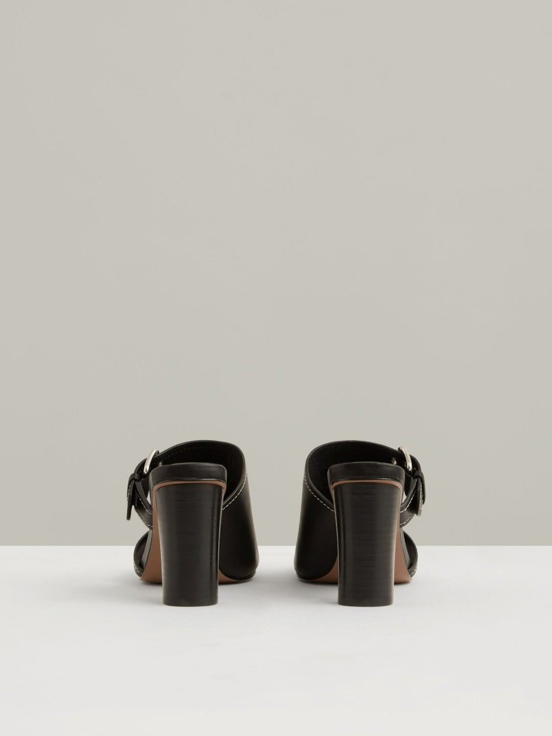 Women Leather Buckle Block-Heel Sandals in Black