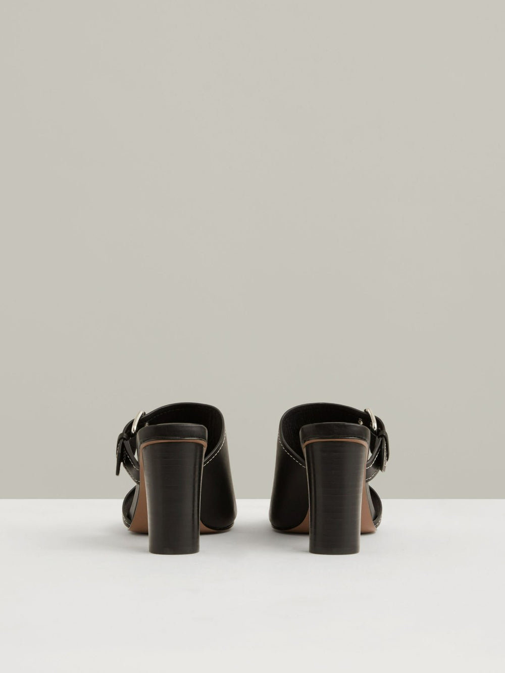 Women Leather Buckle Block-Heel Sandals in Black