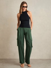Women Wide-Leg Pleated Cargo Trousers in Green