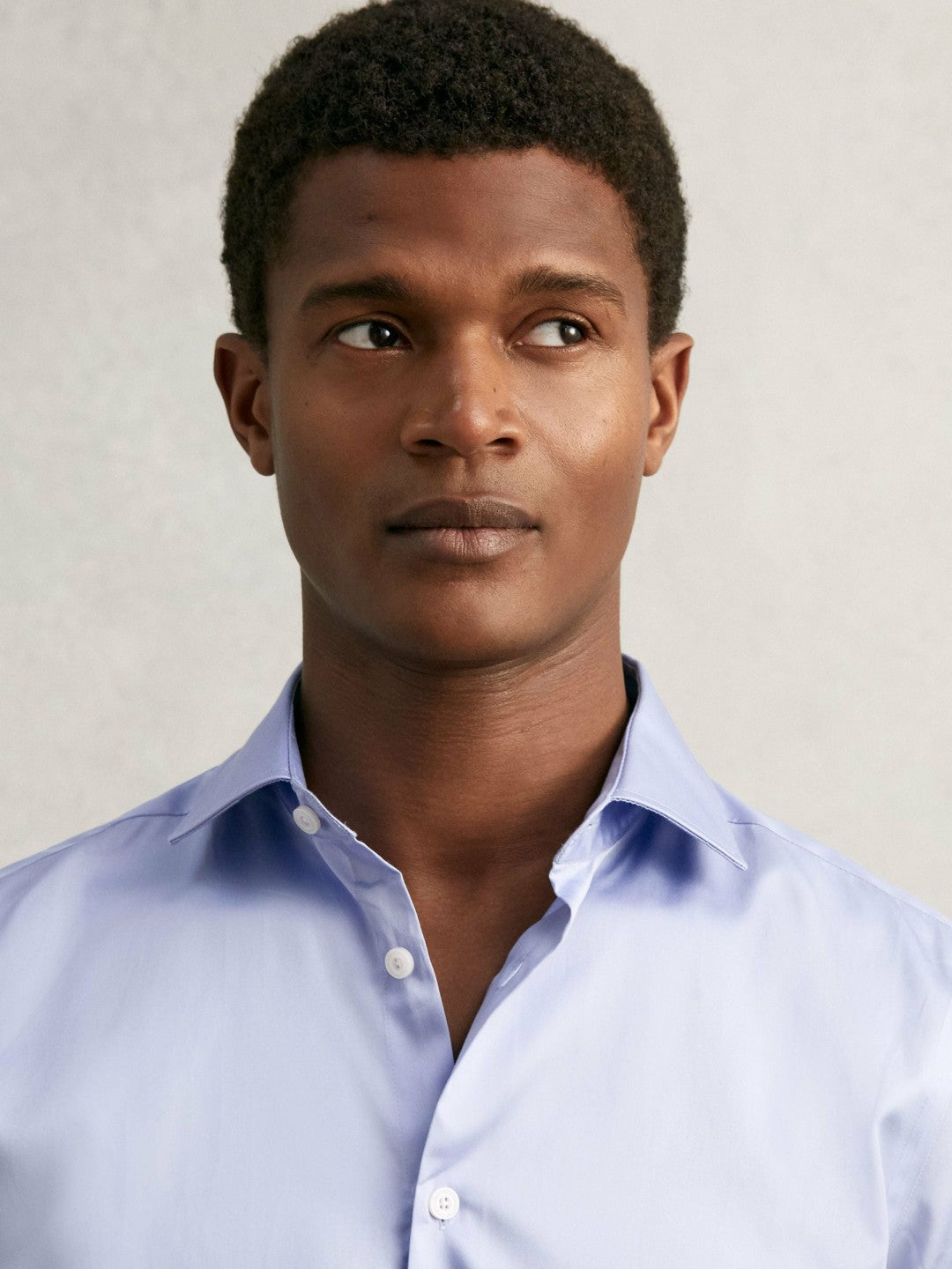 Men Regular Fit Slim-Fit Cotton-Sateen Shirt in Mid Blue