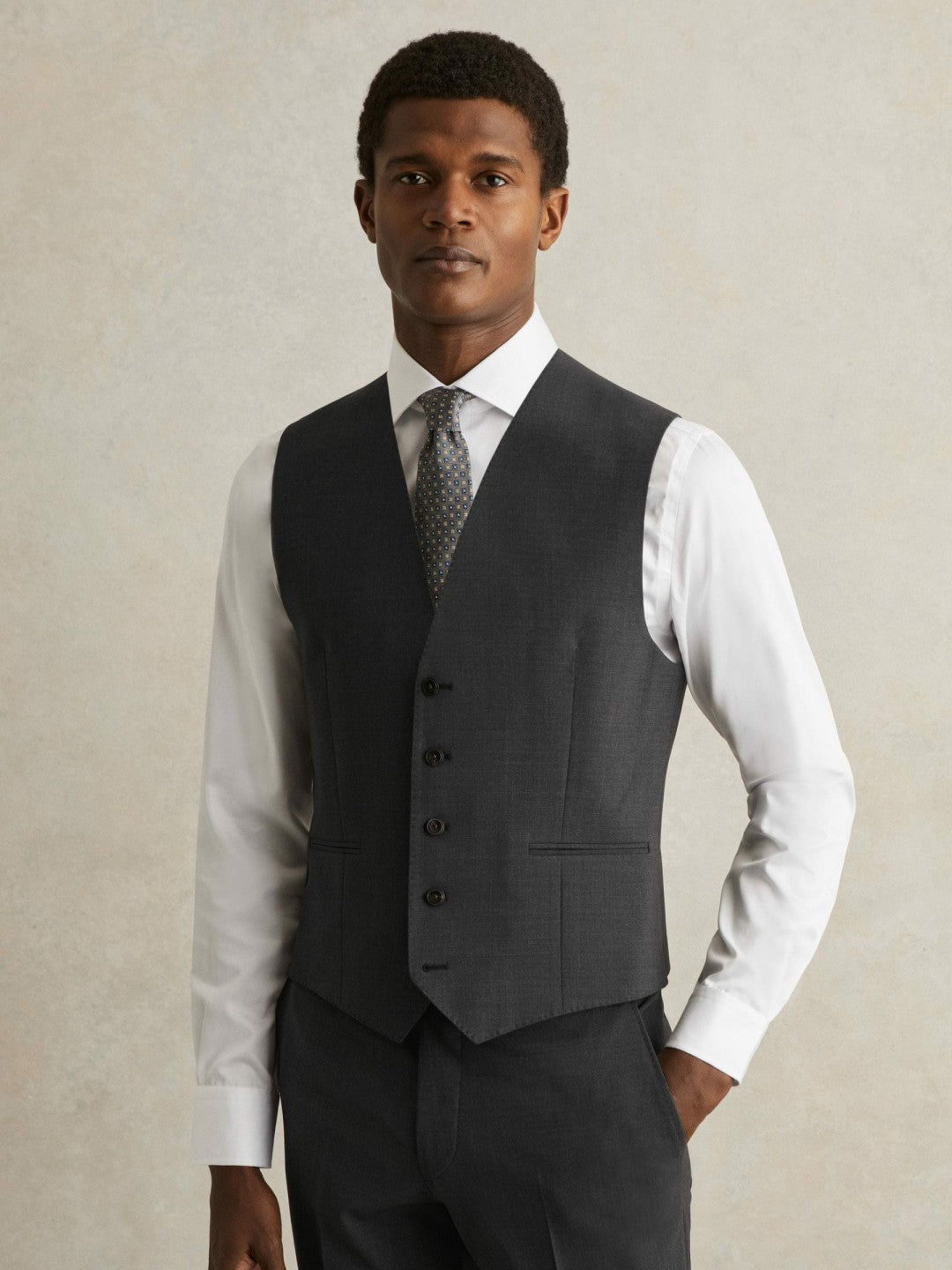 Men Wool-Blend Slim-Fit Waistcoat in Grey