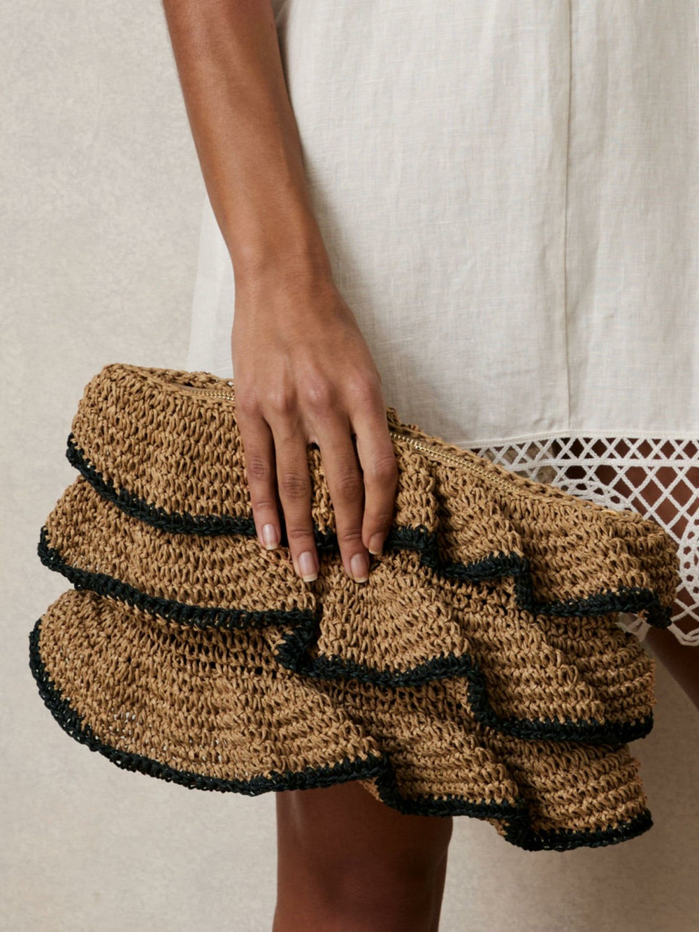 Women Raffia Ruffle Clutch Bag in Natural