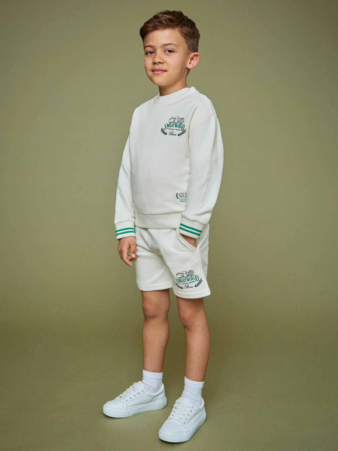 Children & Baby 9-13 yrs SmileyWorld Logo Sweatshirt Unisex Fit in White