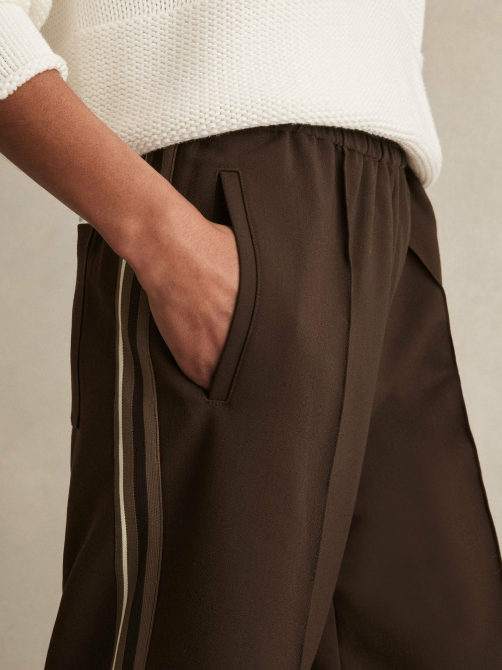 Women Side-Stripe Wide-Leg Trousers in Chocolate Brown