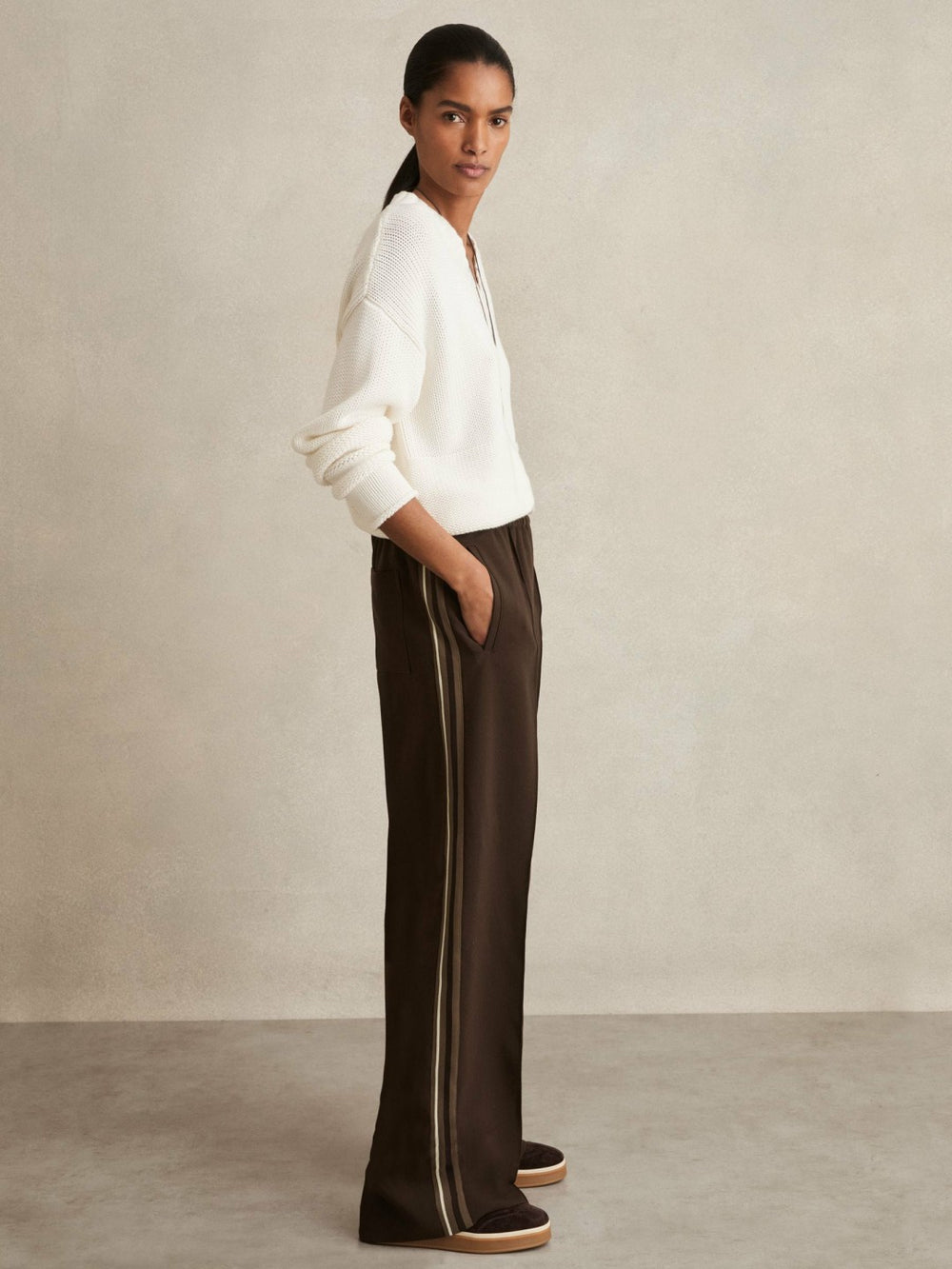 Women Petite Side-Stripe Wide-Leg Trousers in Chocolate Brown