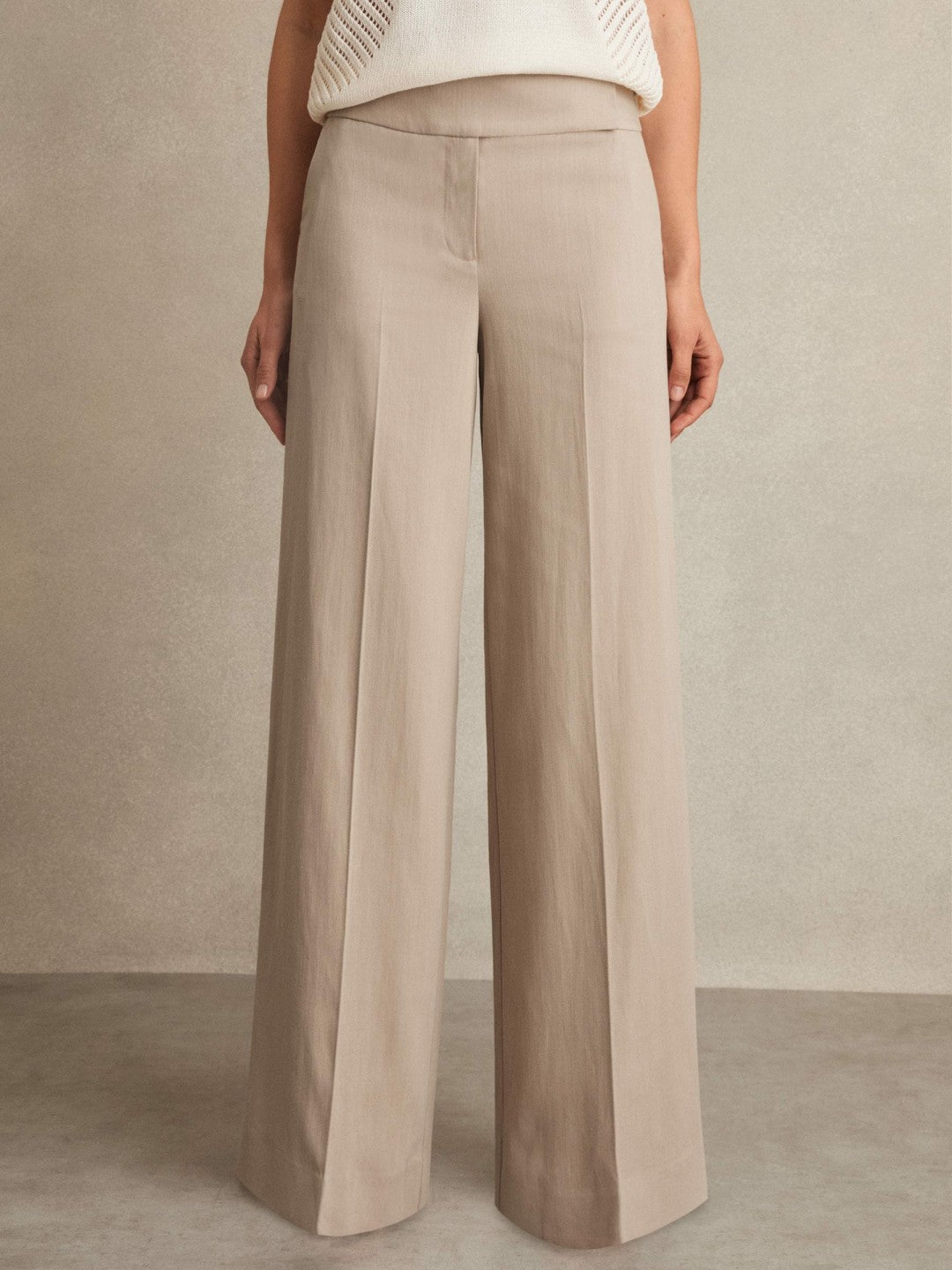 Women Petite Lyocell-Linen Wide-Leg Trousers in Neutral