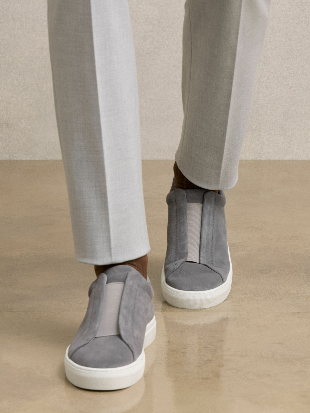 Men Suede Slip-On Elasticated Trainers in Grey