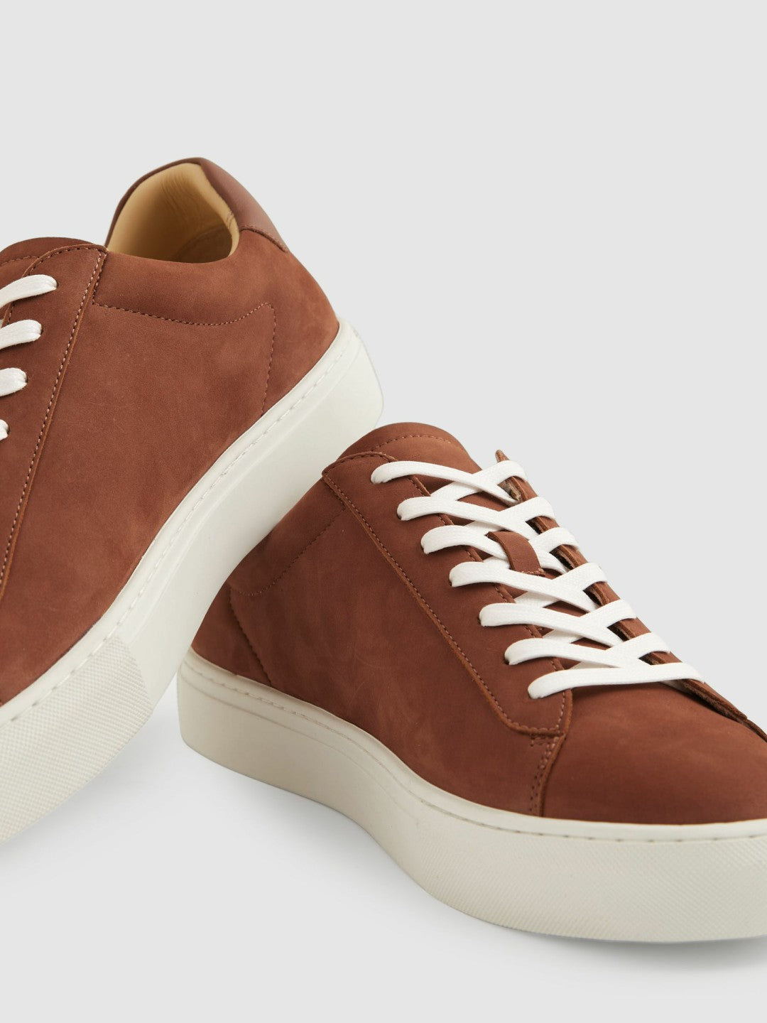 Men Nubuck Leather Low-Top Trainers in Brickwood Red