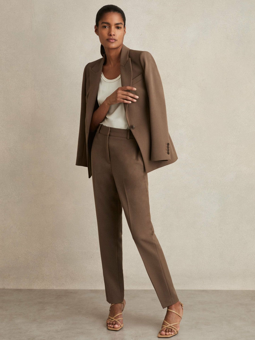 Women Tailored Single Breasted Suit Blazer in Mink Neutral