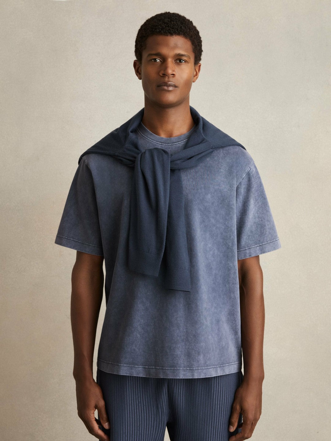 Men Cotton Garment-Dyed Oversize T-Shirt in Indigo Blue