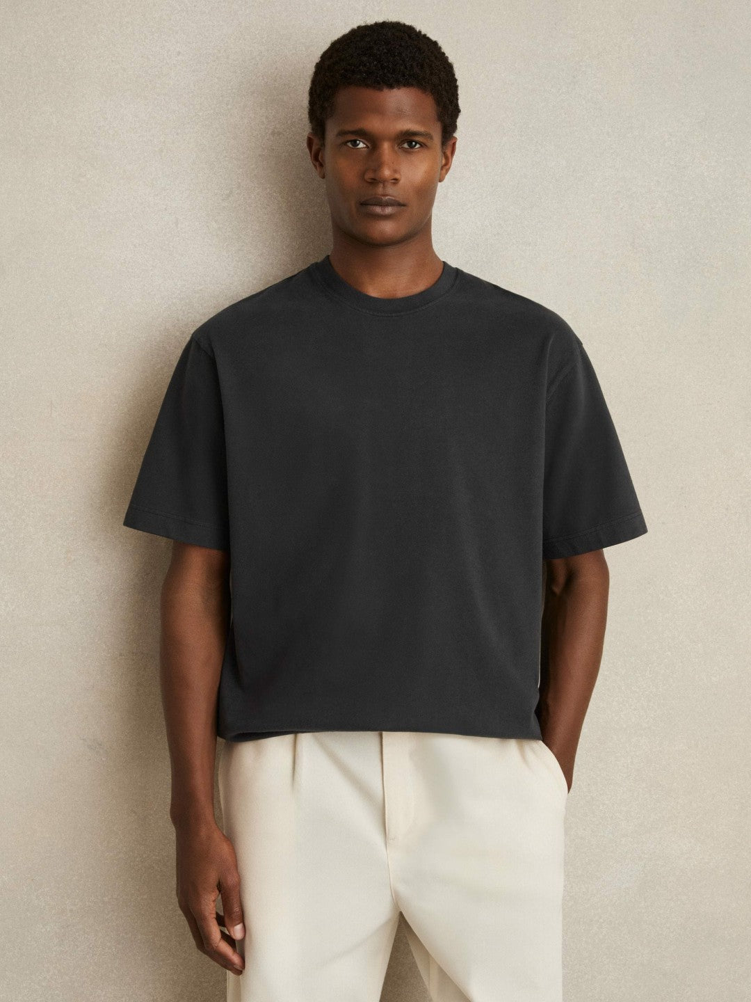 Men Cotton Garment-Dyed Oversize T-Shirt in Washed Black