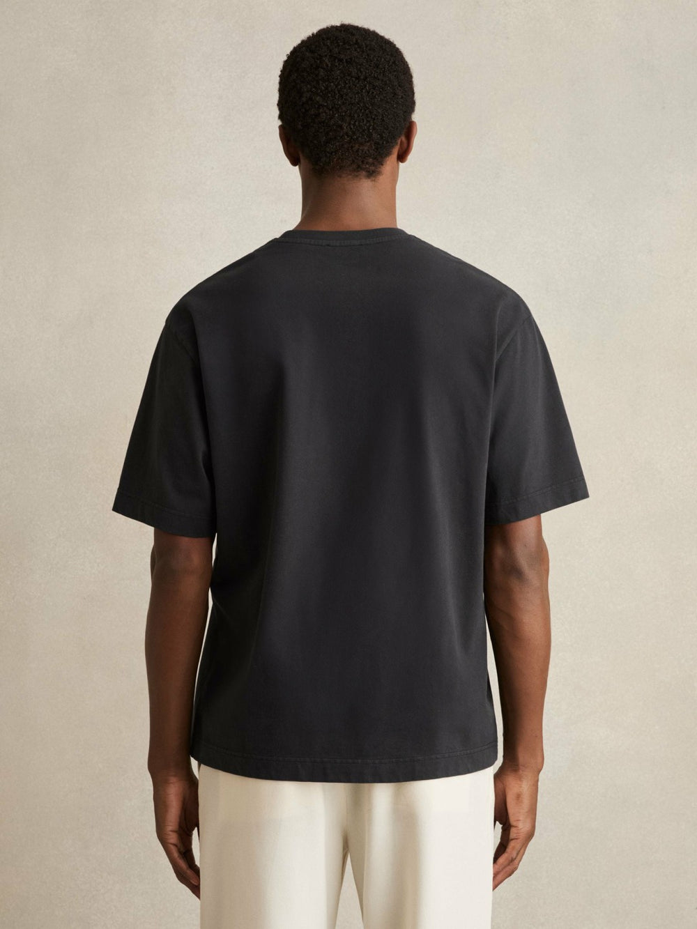 Men Cotton Garment-Dyed Oversize T-Shirt in Washed Black