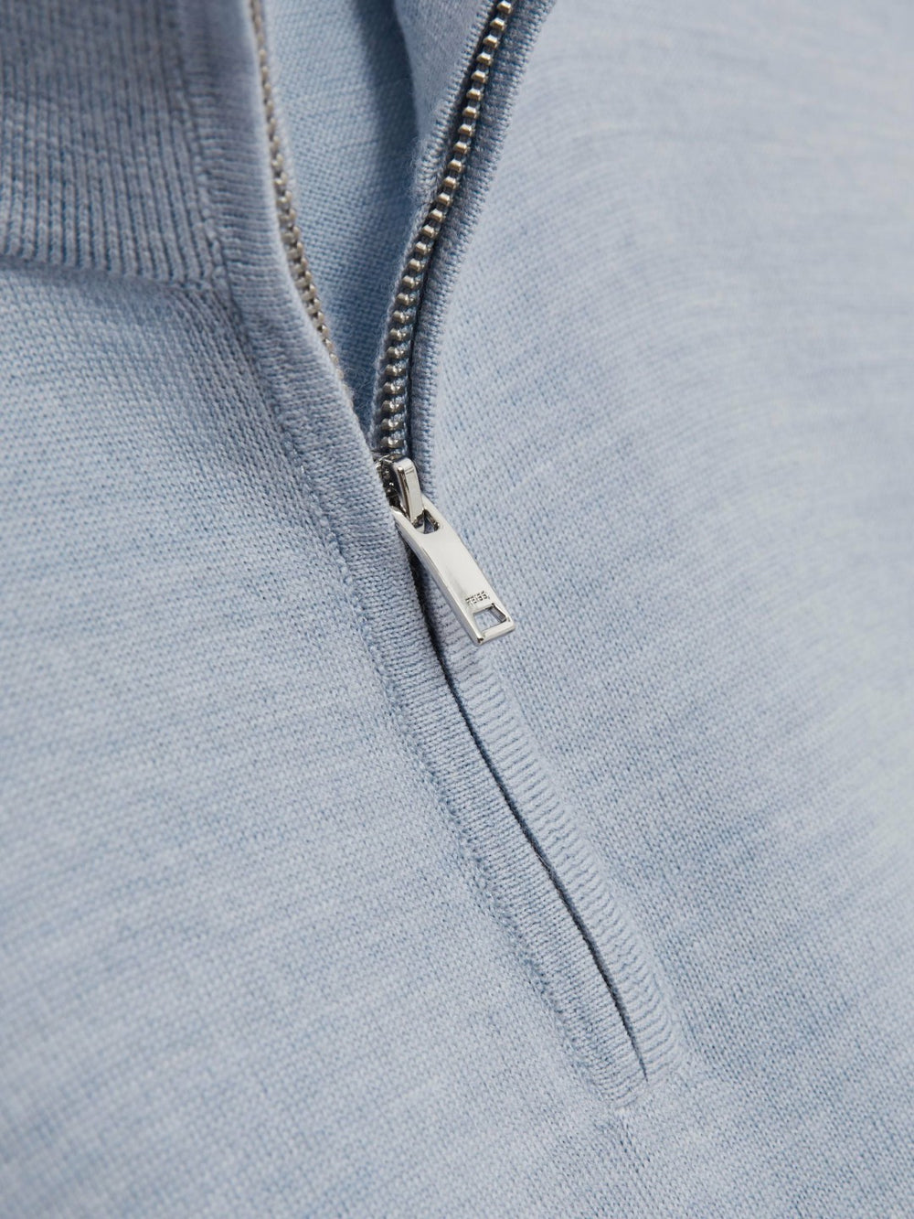 Men Merino Wool Half-Zip Jumper in Soft Blue