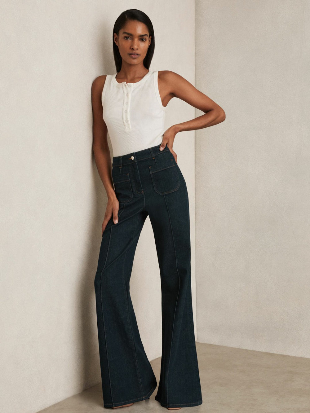 Women Petite Patch-Pocket Flared Jeans in Dark Blue