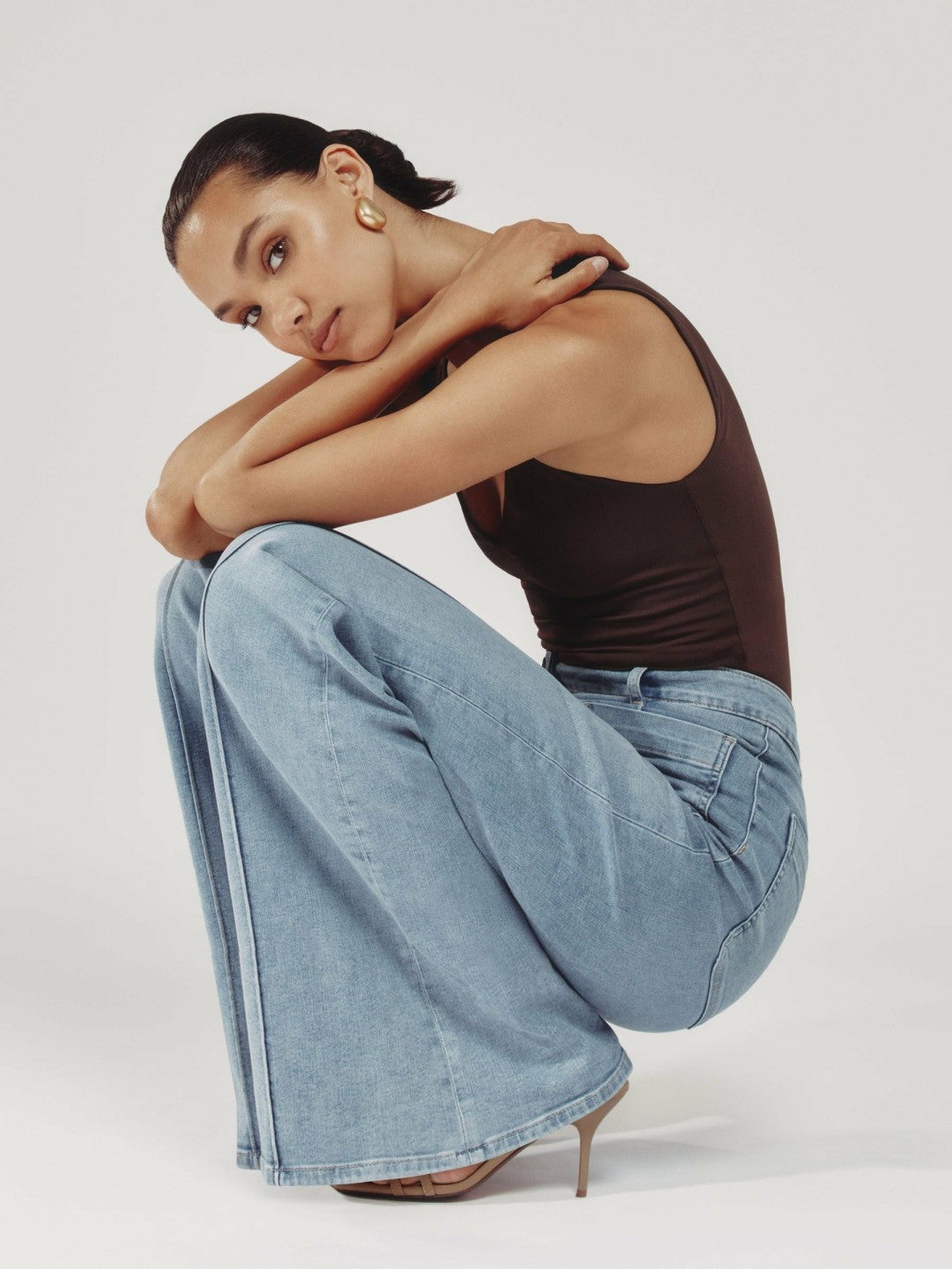 Women Petite Patch-Pocket Flared Jeans in Light Blue