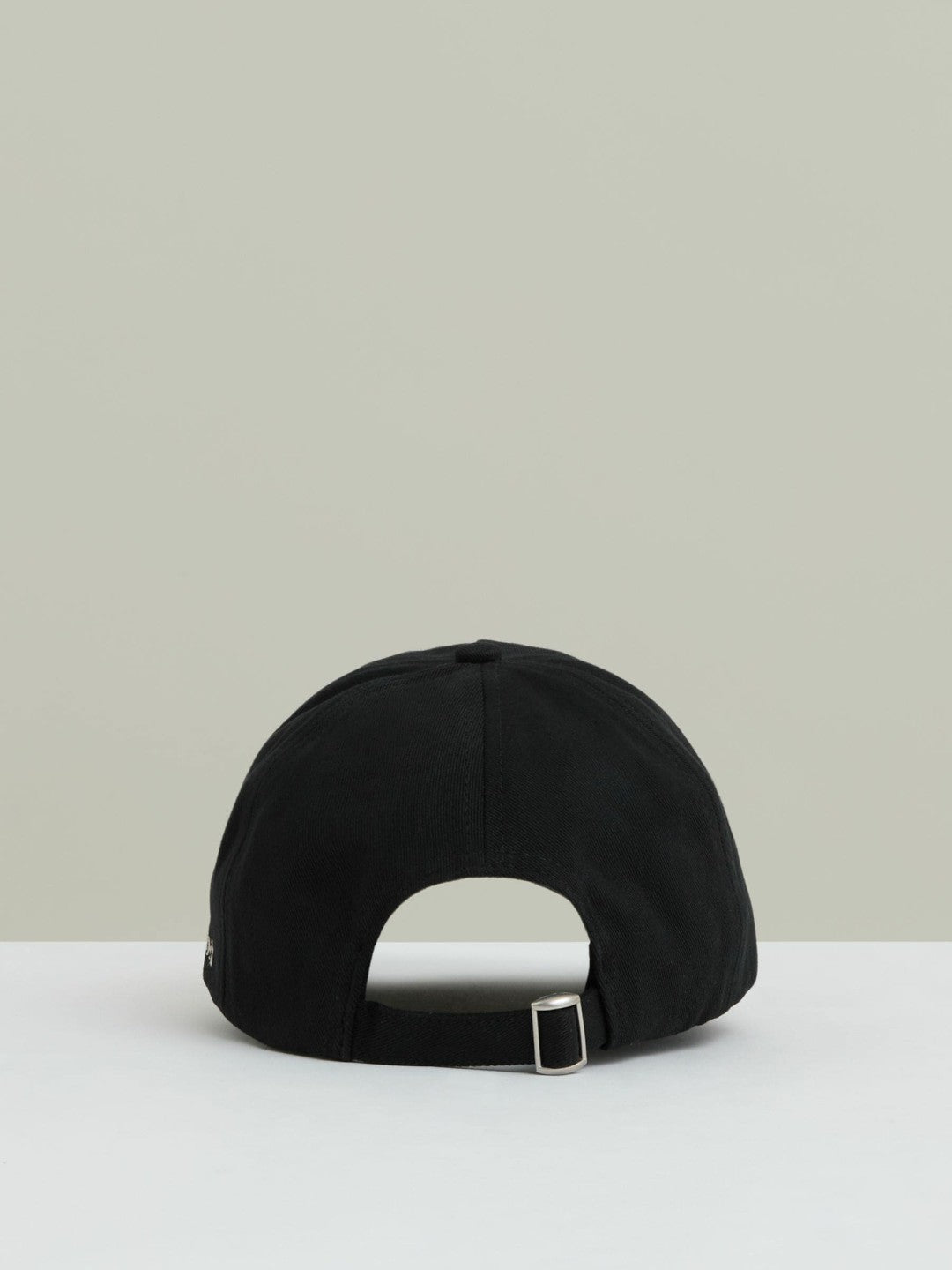 Men | Ché Logo-Embroidered Cap in Black