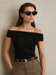Women Leather Curved-Buckle Belt in Black