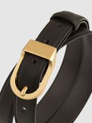 Women Leather Curved-Buckle Belt in Black