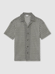 Men Geometric-Crochet Cuban-Collar Shirt in Navy/White