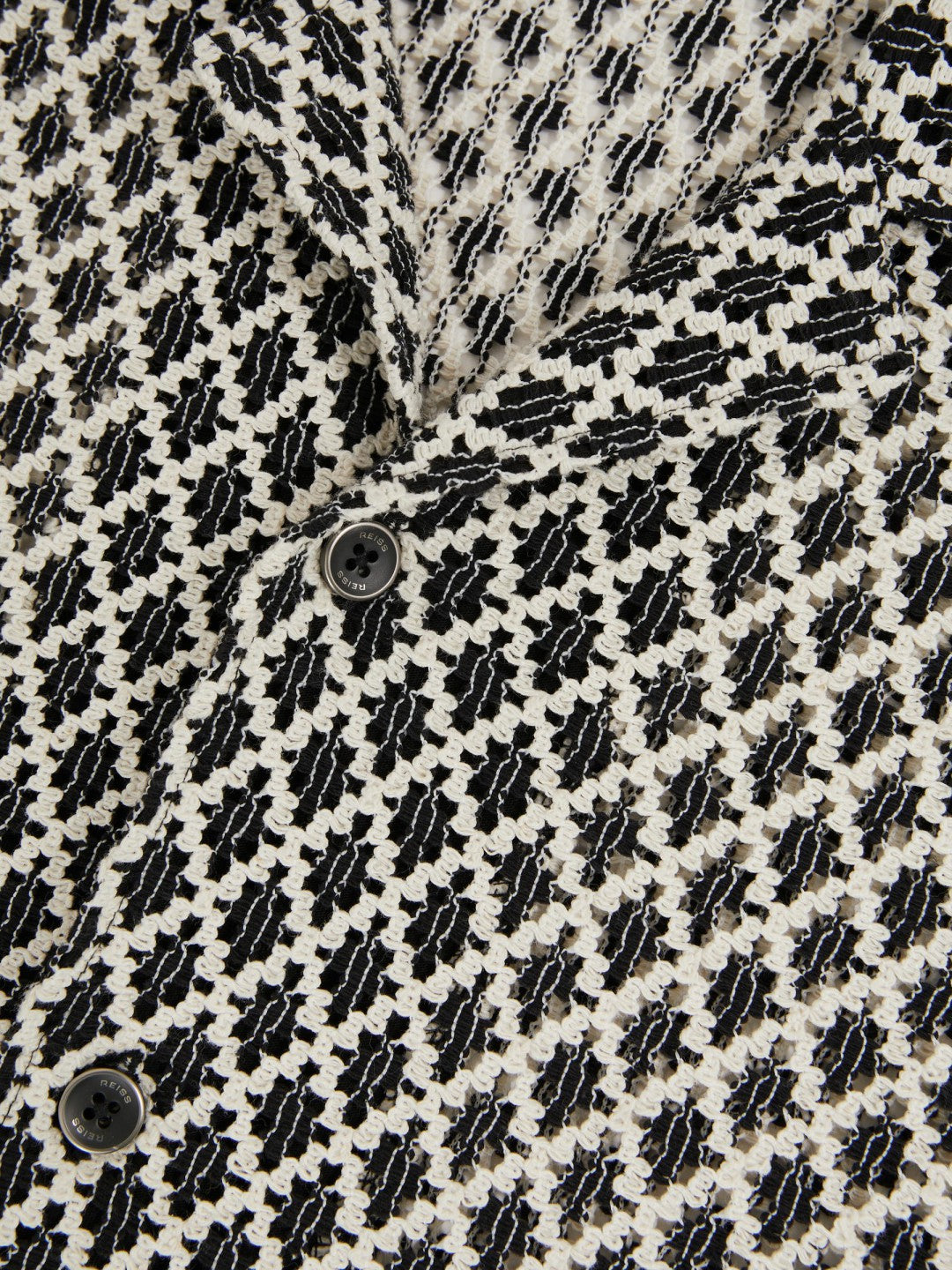 Men Geometric-Crochet Cuban-Collar Shirt in Navy/White