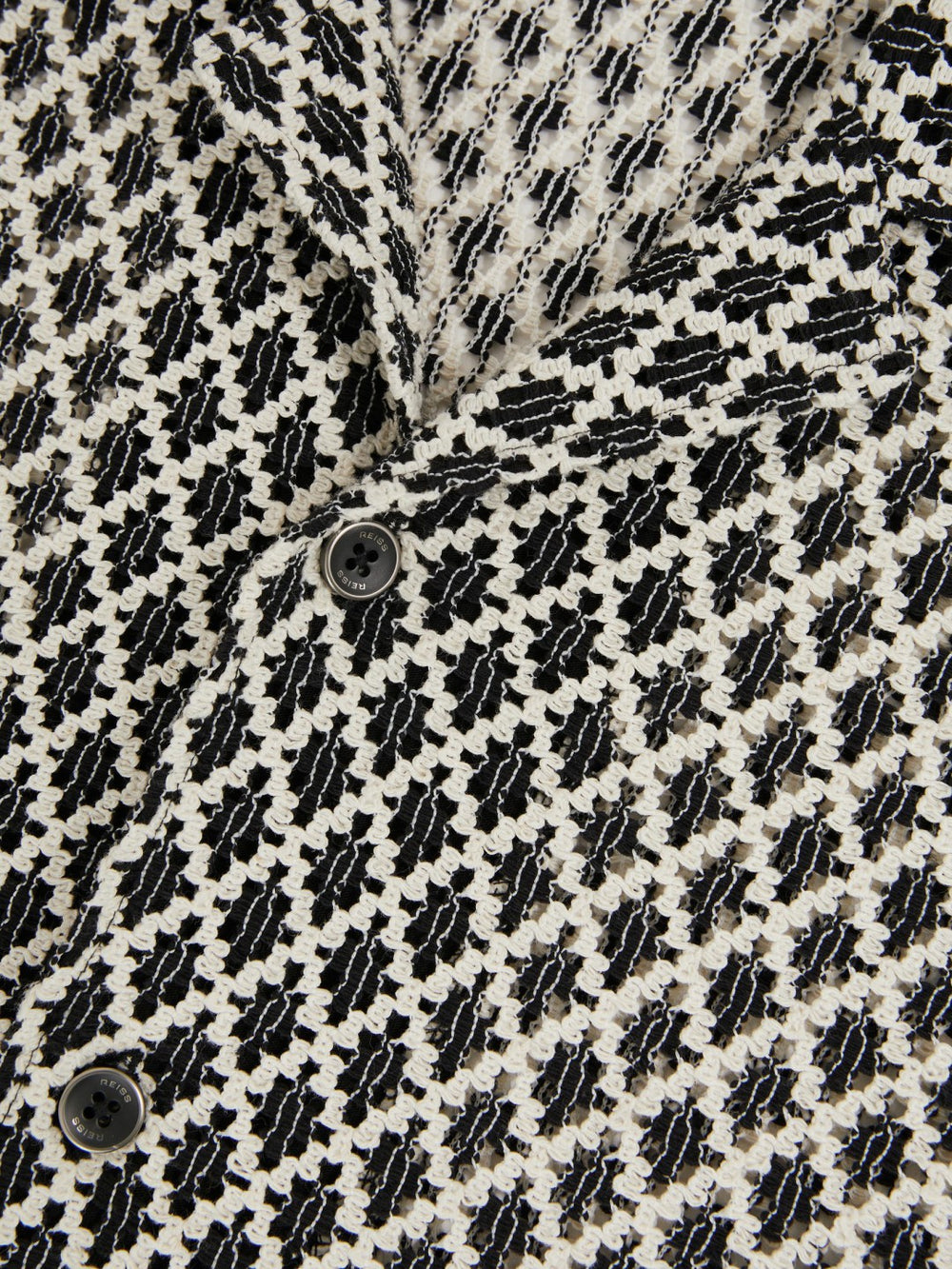 Men Geometric-Crochet Cuban-Collar Shirt in Navy/White
