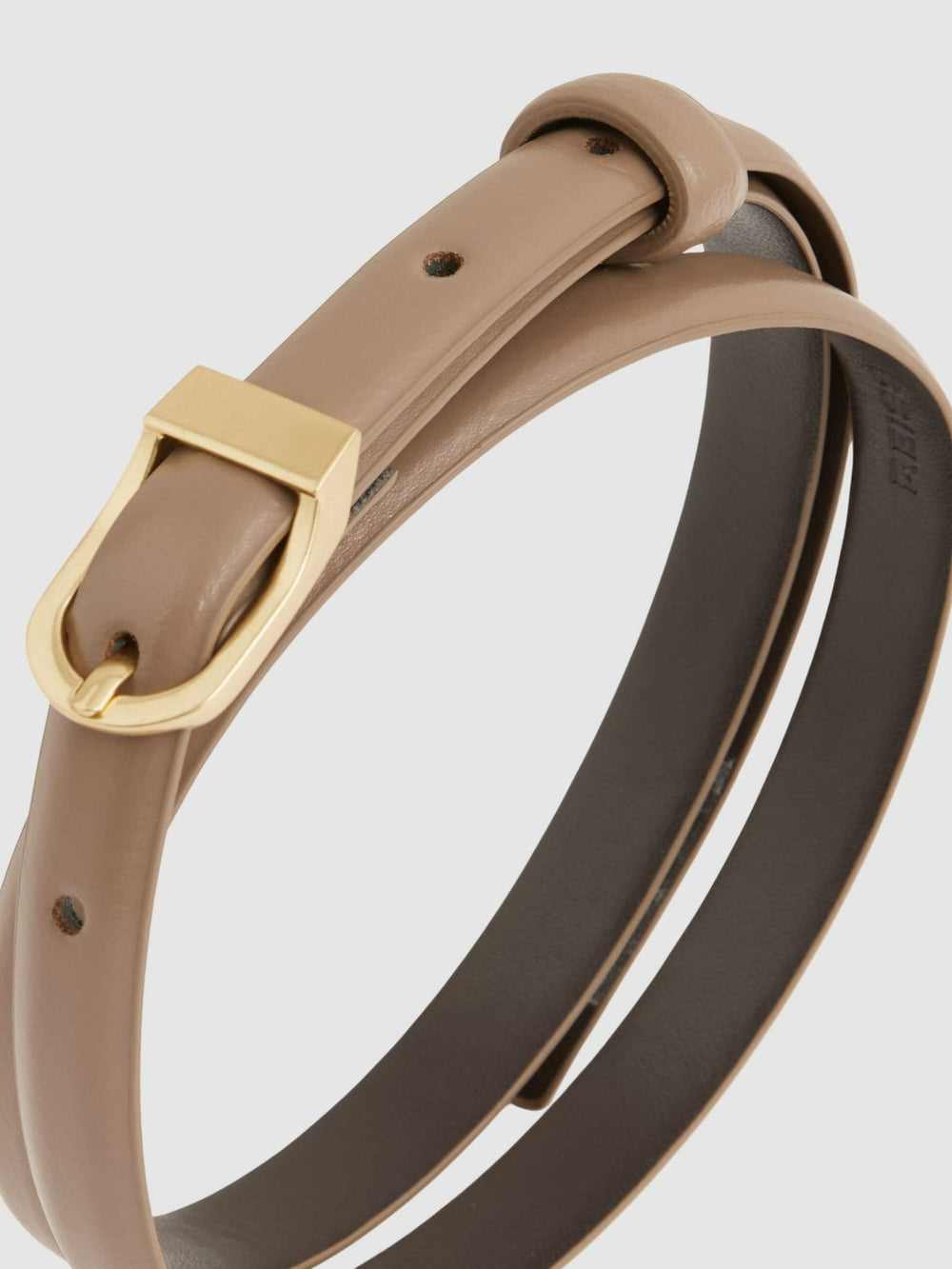 Women Leather Curved-Buckle Skinny Belt in Taupe